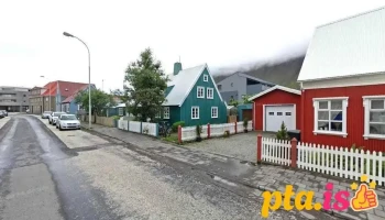 Almenningssalerni í Edinborgarhúsinu - 400 Ísafjörður