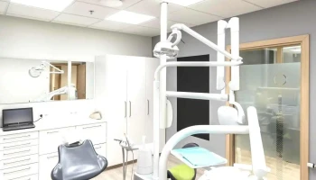Gísli Einar Árnason - tannréttingar / orthodontics - Glerártorgi 2. Hæð
