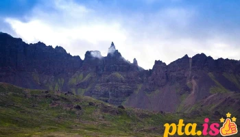Hraundrangi - Ísland