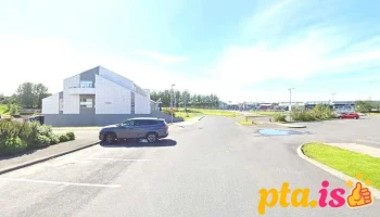 Polski dentysta w Reykjavíku - Anna - 108 Reykjavík