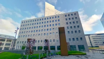Rauðhetta og úlfurinn hárgreiðslustofa - 105 Reykjavík