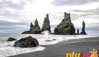 Útsýnisstaður yfir Reynisfjöru og Dyrhólaey - Vík