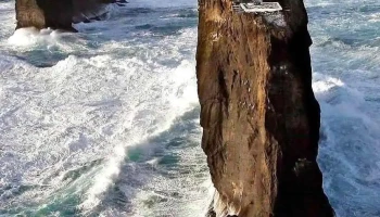 Þrídrangaviti - 63.4889833, -20.513094