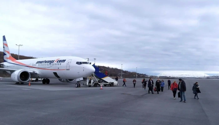 Akureyrarflugvollur Aey Hvernig A Að Komast þangað - Akureyri