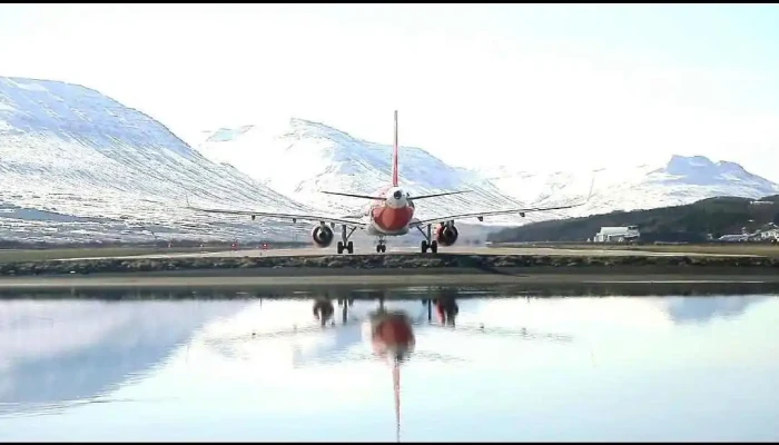 Akureyrarflugvollur Aey Nyjast - Akureyri