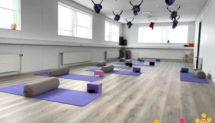 Akureyri Yoga - 600 Akureyri