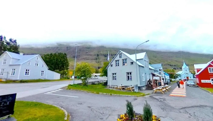 Aldan Hotel Restaurant Street View 360deg - Seyðisfjörður