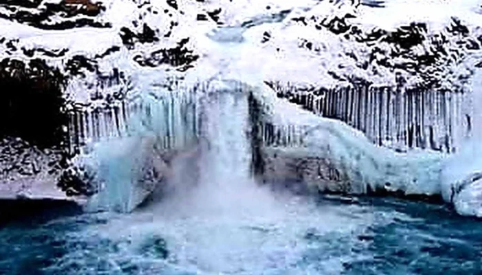 Aldeyjarfoss -  Verð - F26