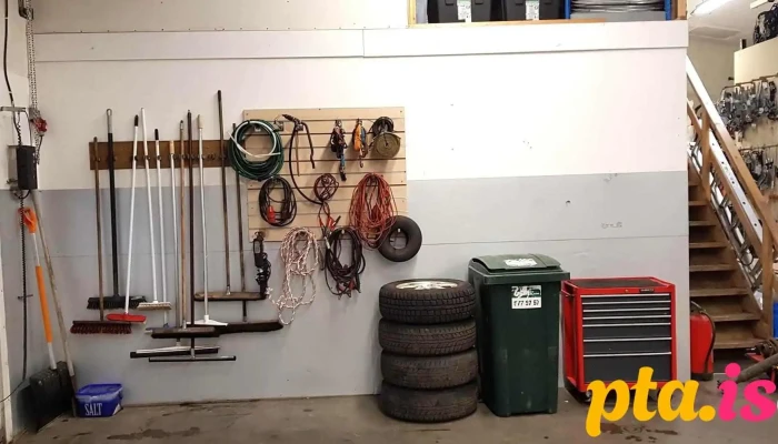 Bilar Partar Og Smur Ad Innan - Njarðvík