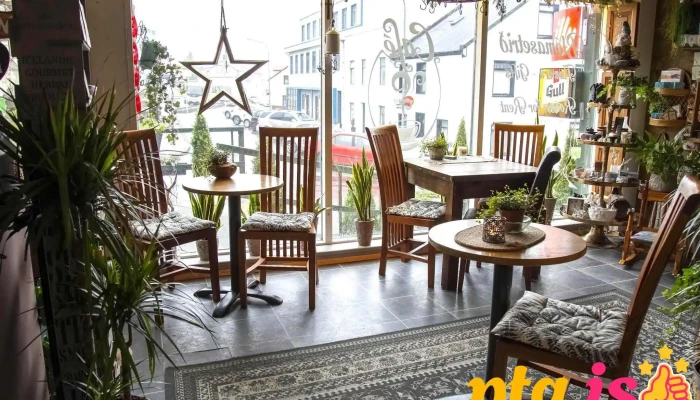 Blomasetrid   Kaffi Kyrrd Kaffihus - Borgarnes