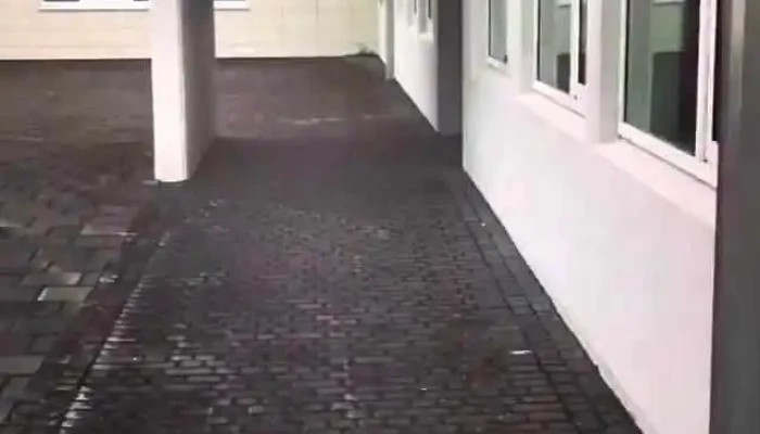 Bokasafn Sudurnesjabaejar Fra Eiganda - Sandgerði