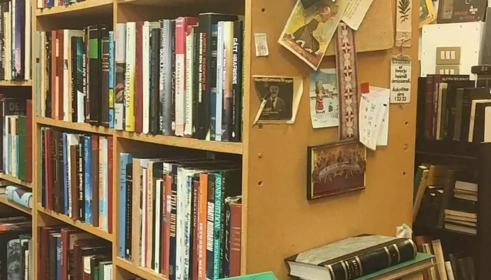 Bokin Books Myndskeid - Reykjavík