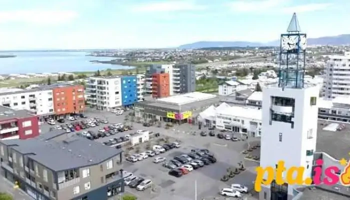 Bonstodin Gardatorgi Gardabae Fra Eiganda - Garðabær