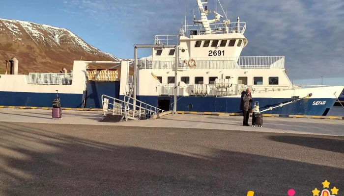 Dalvik Ferry To Grimsey Island -  Fjall - Dalvík