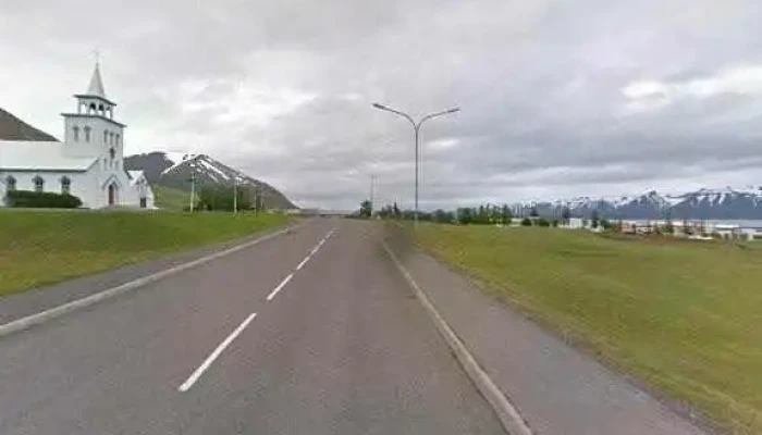 Dalvikurkirkjugardur Street View 360deg - Dalvík