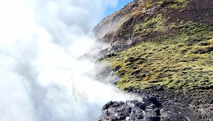 Deildartunguhver -  Kynning - Reykholt