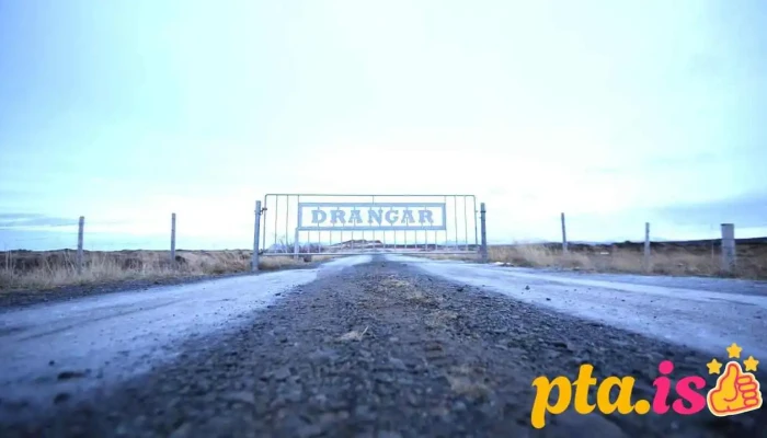 Drangar -  Naerumhverfi - Dalabyggð