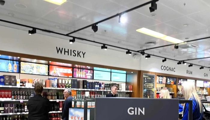 Duty Free -  Myndir - Keflavík