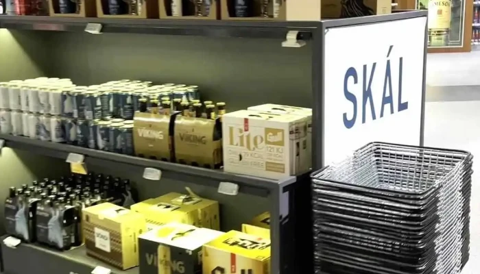 Duty Free -  Myndskeid - Keflavík