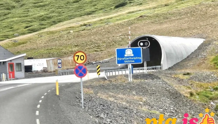 Dyrafjardargong Samgonguþjonusta - Arnarfjörður