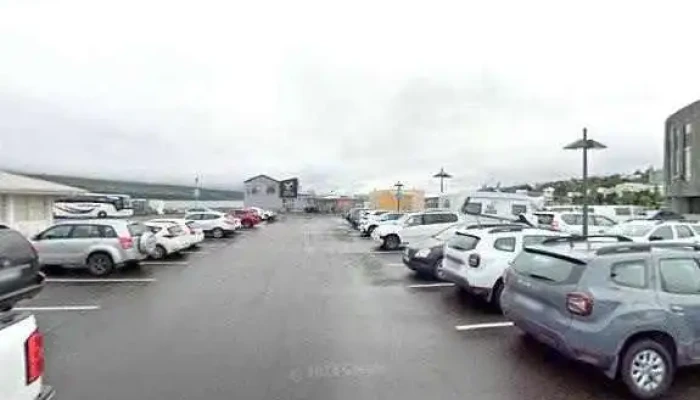 Elding Hvalaskodun Akureyri Street View 360deg - Akureyri