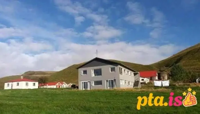 Farmhouse Lodge - Vík