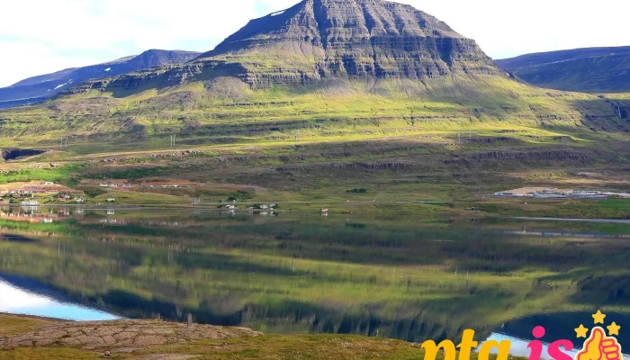 Faskrudsfjordur Fjall - Fáskrúðsfjörður