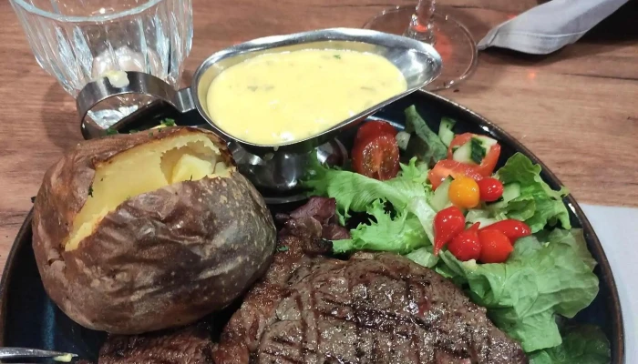 Feiti Fillinn   Bar Nightclub Hvernig A Að Komast þangað - Egilsstaðir
