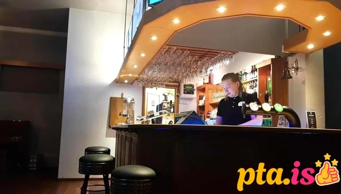 Feiti Fillinn   Bar Nightclub Stemning - Egilsstaðir