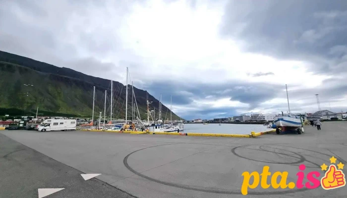 Fischerei-Hafen Isafjord - Ísafjörður