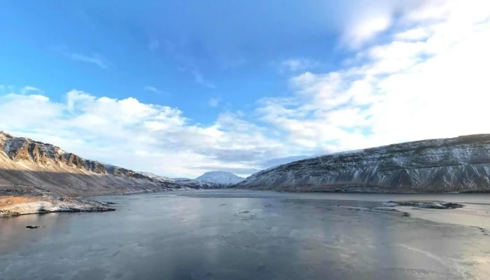 Foraging -    Hvalfjordur Street View 360deg - Iceland