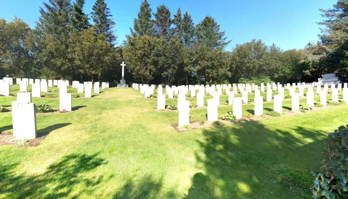 Fossvogskirkja -  Kirkja - Reykjavík