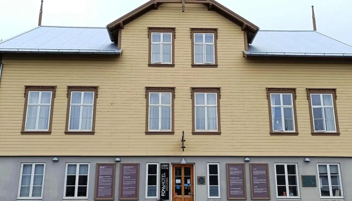 Frakkar A Islandsmidum Verð - Fáskrúðsfjörður