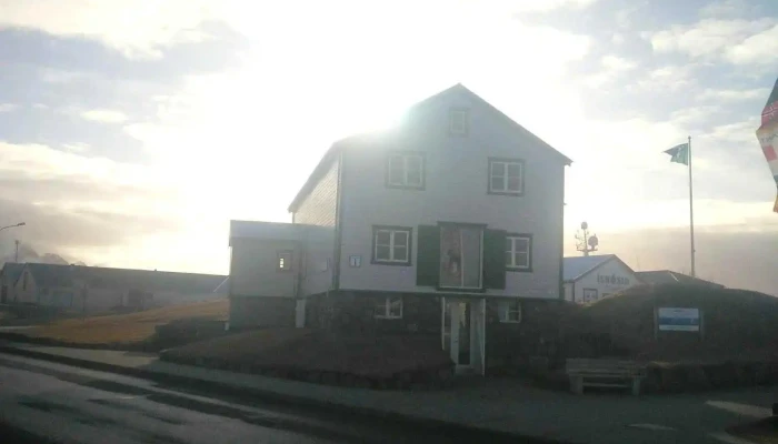 Gamlabud   Gestastofa Vatnajokulsthjodgards Fra Eiganda - Höfn Í Hornafirði