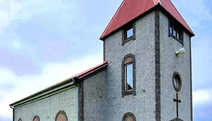 Gardskirkja Kirkja - Garðhur