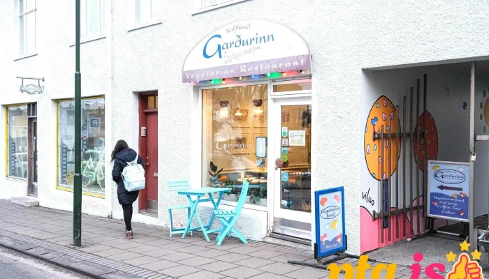 Gardurinn Fra Eiganda - Reykjavík