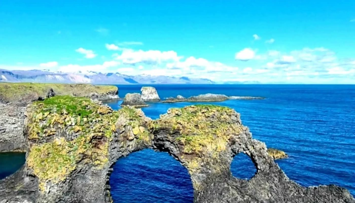 Gatklettur -  Verð - Arnarstapi