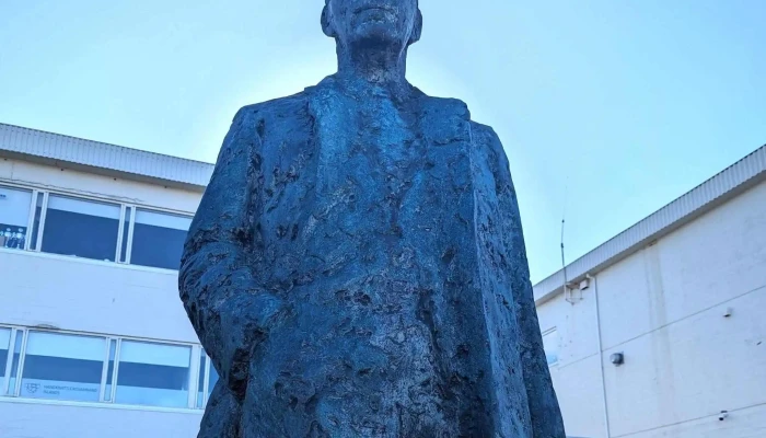 Gísli Halldórsson (eftir Ragnhildi Stefánsdóttur) - Reykjavík
