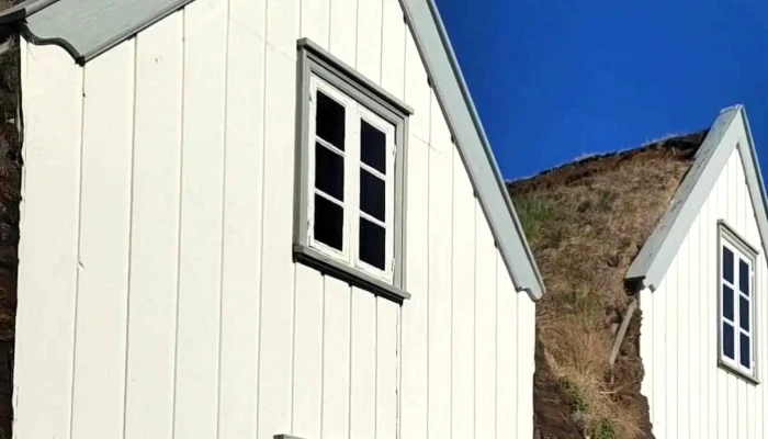 Grenjadarstadur Einkunn - Húsavík