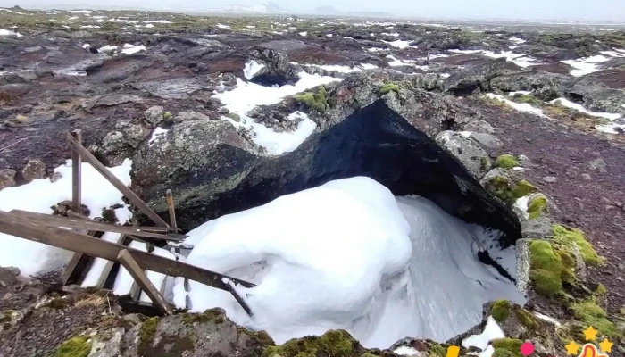 Grindavíkurvegur bílastæði - 43