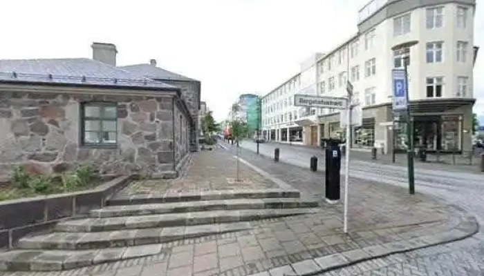Gudlaugur A Magnusson   Silfur  Og Skartgripaverslun Street View 360deg - Reykjavík