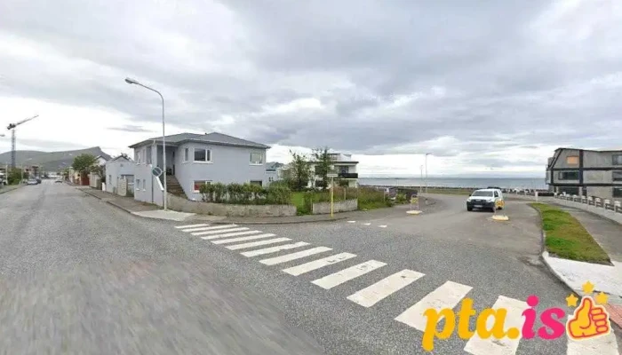 Guesthouse Gardur - 300 Akranes