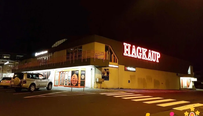 Hagkaup -  Bilastaedi - Seltjarnarnes