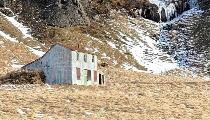 Hals Toftir Bondabær - Djúpivogur
