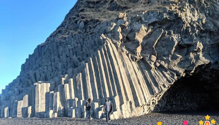 Halsanefshellir Fjall - Vík