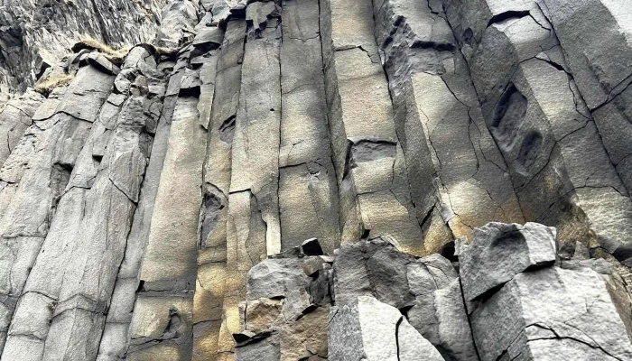 Halsanefshellir Instagram - Vík