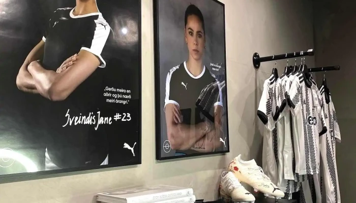 Heimavollurinn Fotboltavoruverslun - Reykjavík