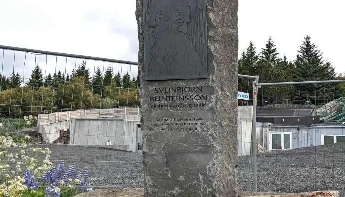 Hof Asatruarfelagsins Truarsamkomuhus - Reykjavík