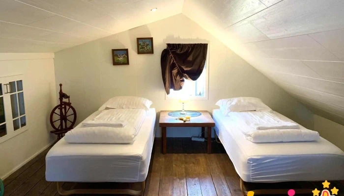 Hofdi Guesthouse Herbergi - Húsavík