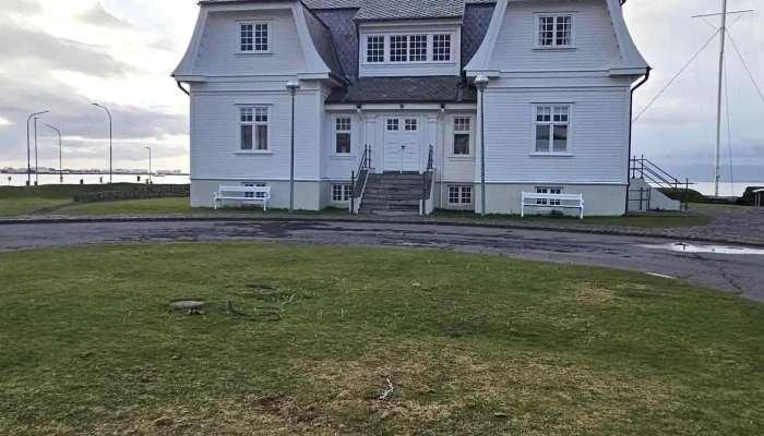 Hofdi Nyjast - Reykjavík